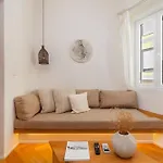 Апартаменты Whome Charm Walk To Graca Viewpoints Лиссабон