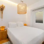 Апартаменты Whome Charm Walk To Graca Viewpoints *