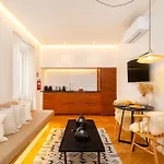 Апартаменты Whome Charm Walk To Graca Viewpoints *