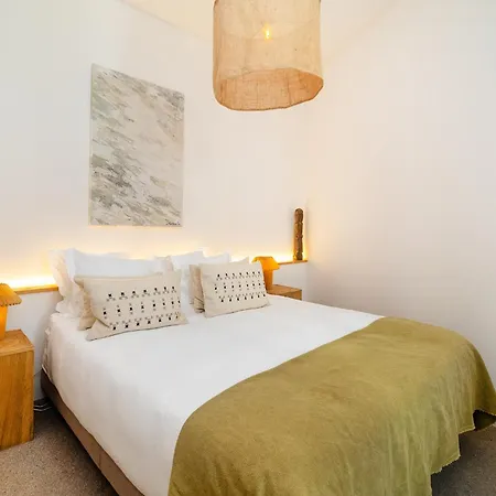 Apartment Whome Charm Walk To Graca Viewpoints Lissabon