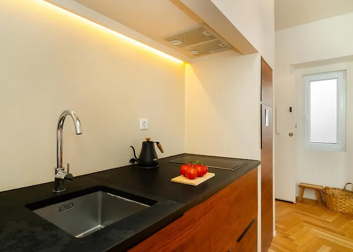 Whome Charm Walk To Graca Viewpoints דירה ליסבון