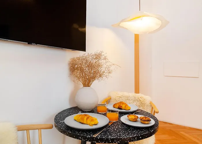 Whome Charm Walk To Graca Viewpoints דירה ליסבון